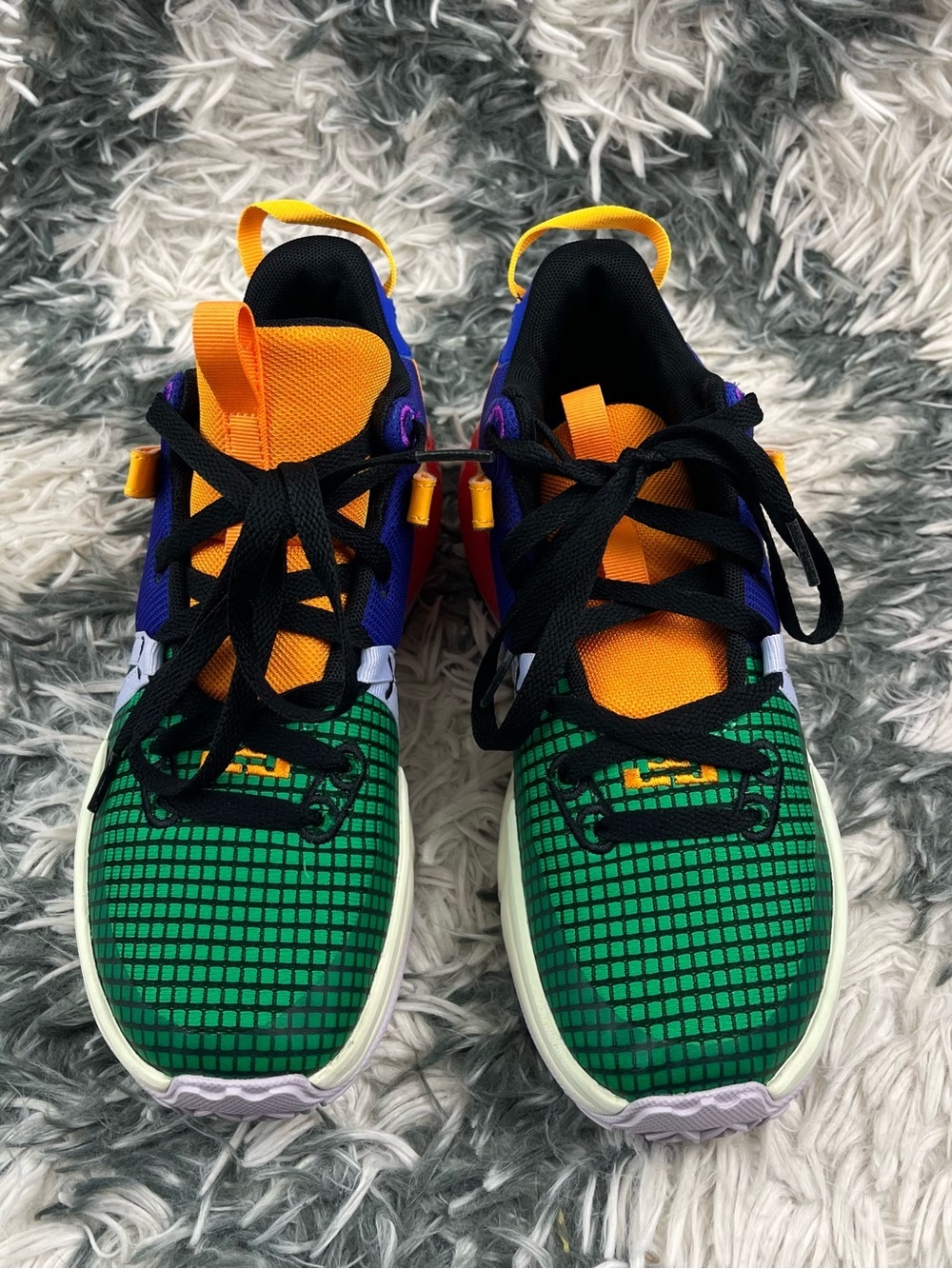 Nike LeBron Witness 7 Kids Mid Multi-Color Sneakers FQ8170-585 Size 5Y - Picture 3 of 15